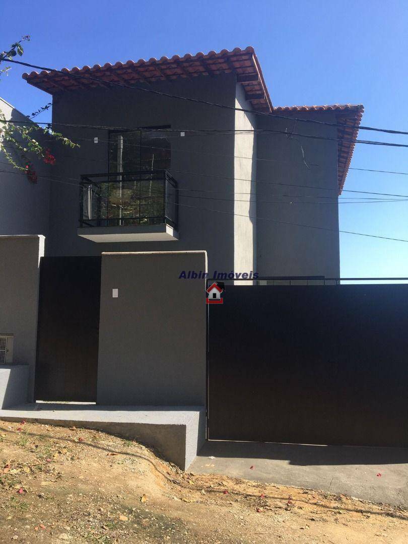 Casa à venda com 3 quartos, 170m² - Foto 2