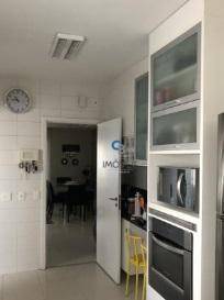 Apartamento à venda com 3 quartos, 180m² - Foto 11