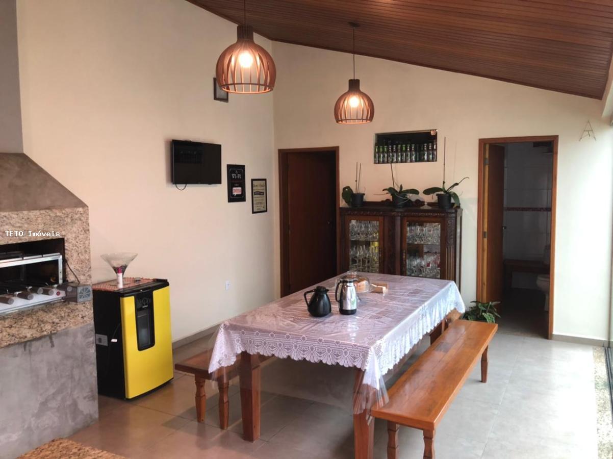 Casa à venda com 3 quartos, 345m² - Foto 20