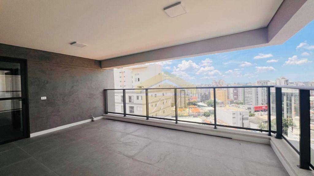 Apartamento à venda com 3 quartos, 141m² - Foto 1