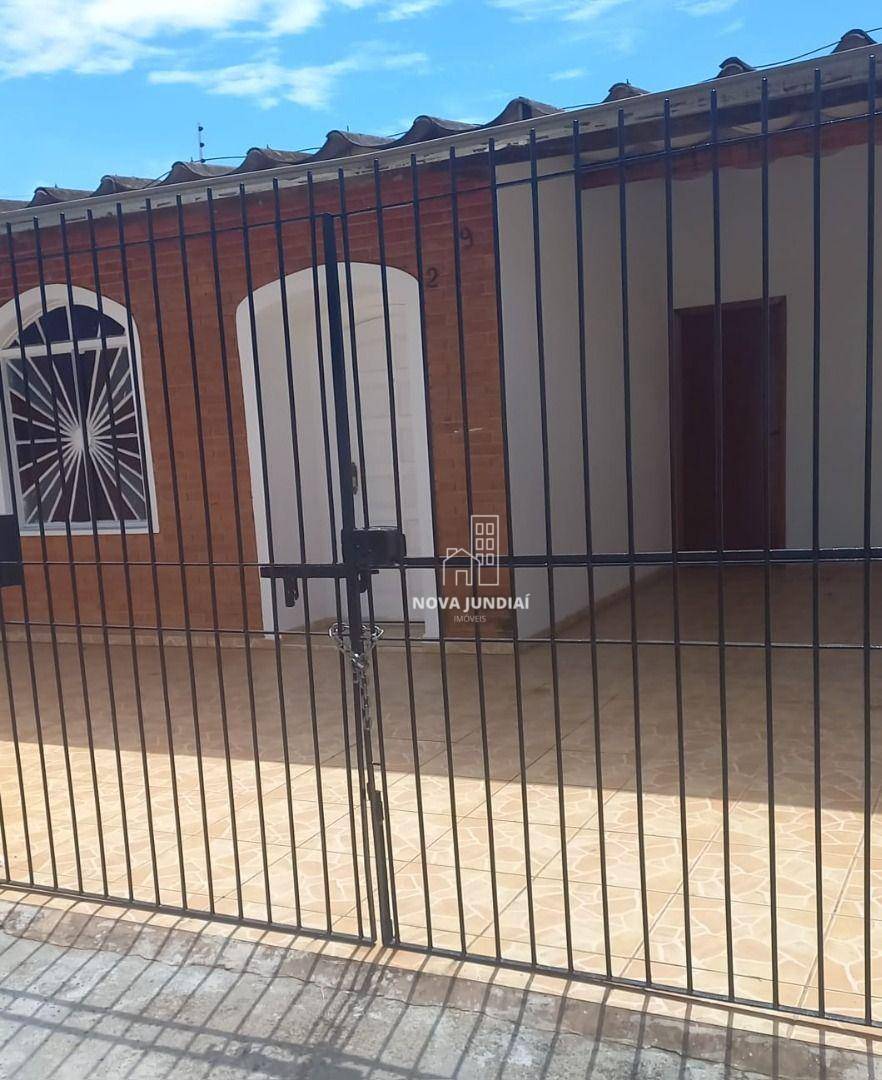 Casa para alugar com 3 quartos, 120m² - Foto 2