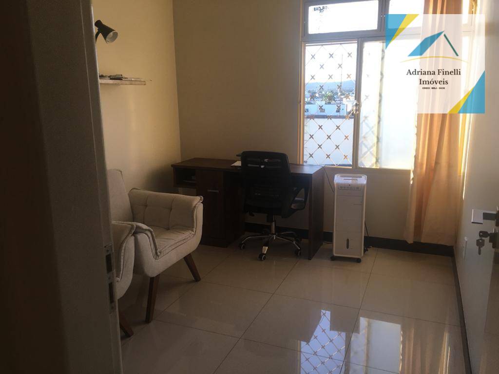 Apartamento à venda com 3 quartos, 107m² - Foto 2