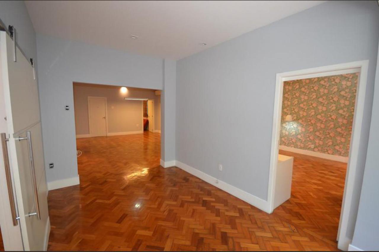 Apartamento à venda com 4 quartos, 210m² - Foto 11