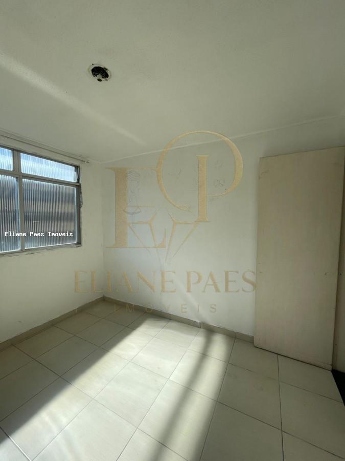 Apartamento à venda com 2 quartos, 80m² - Foto 2