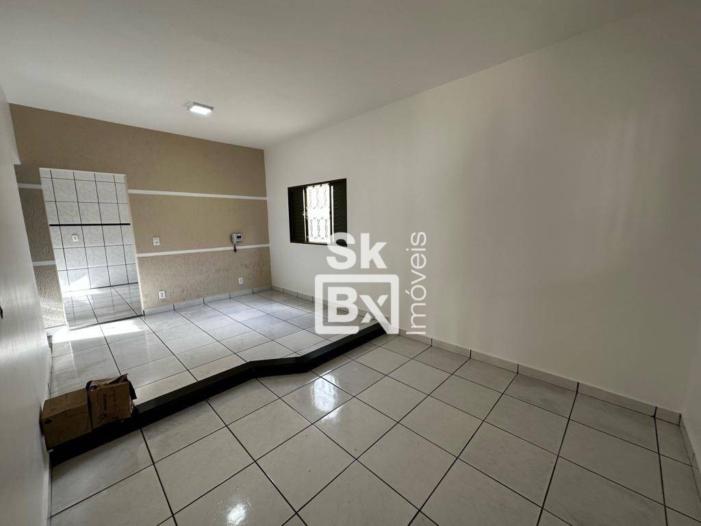 Casa à venda com 3 quartos, 168m² - Foto 11