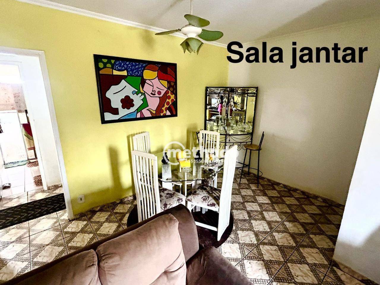 Apartamento à venda com 2 quartos, 66m² - Foto 3