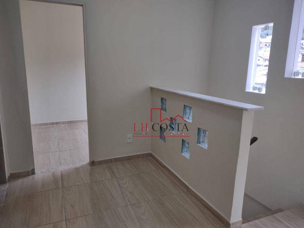 Casa à venda com 3 quartos, 148m² - Foto 17