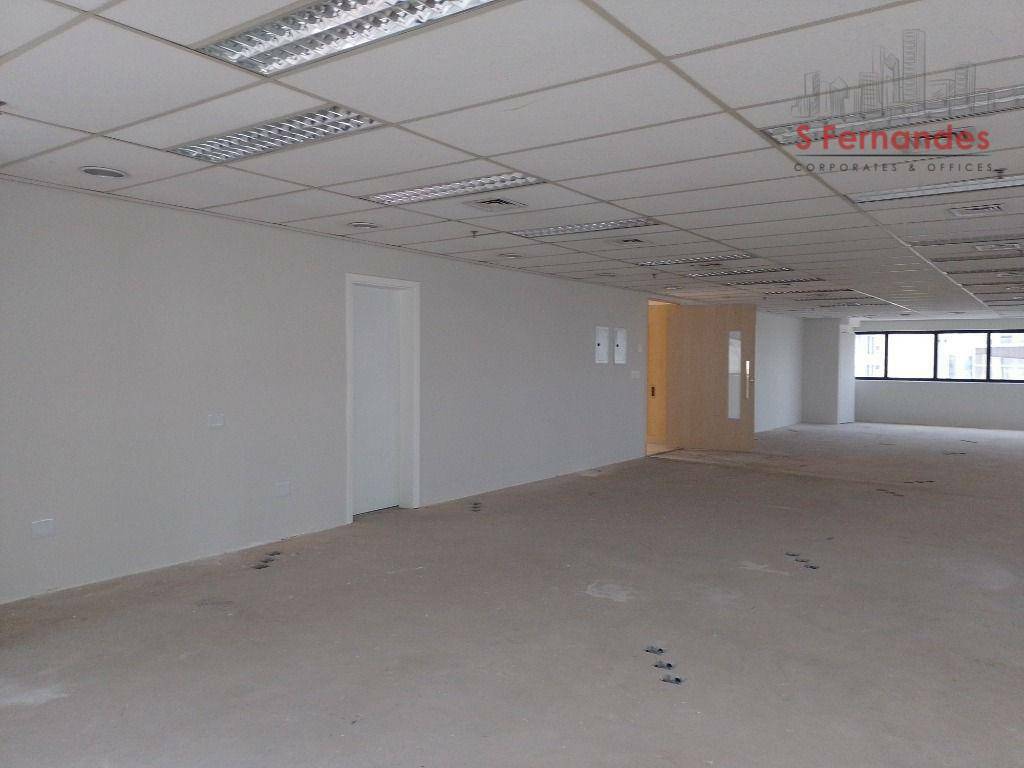 Prédio Inteiro para alugar, 2330m² - Foto 25