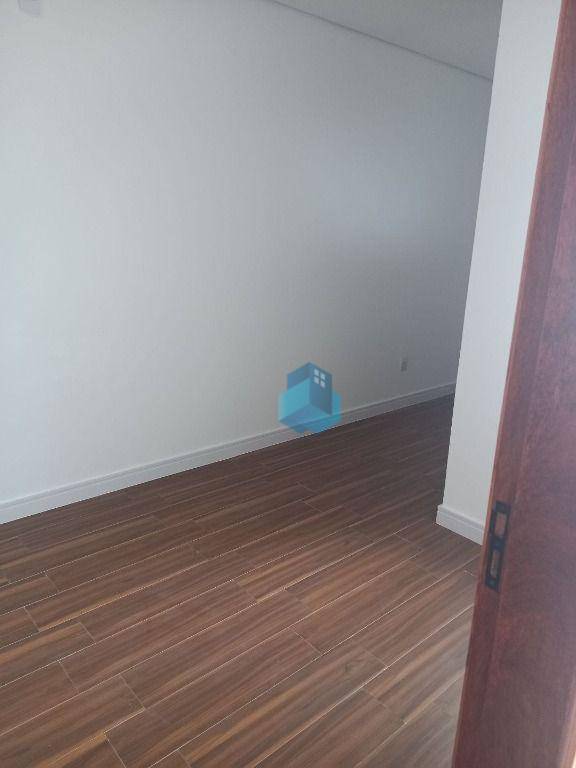 Casa, 3 quartos, 300 m² - Foto 8