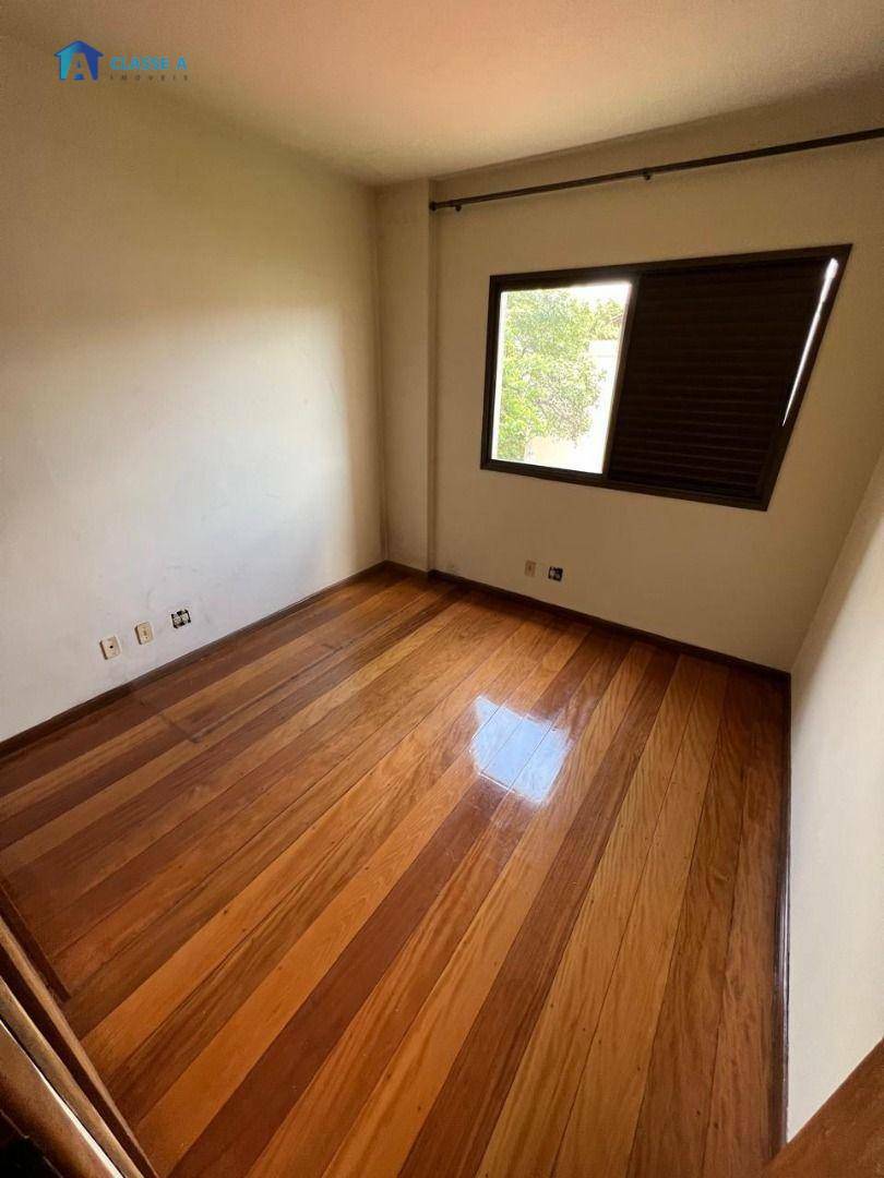 Apartamento à venda com 4 quartos, 250m² - Foto 11