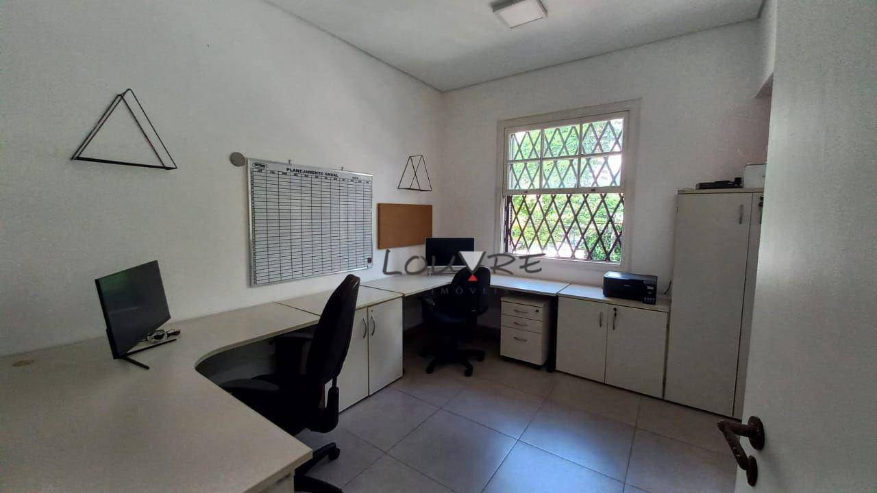Casa para alugar com 3 quartos, 195m² - Foto 31
