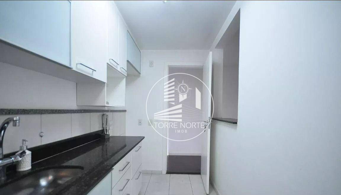 Apartamento à venda com 3 quartos, 70m² - Foto 4