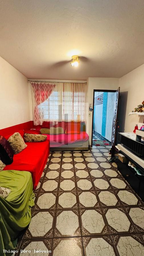 Sobrado à venda com 3 quartos, 80m² - Foto 1