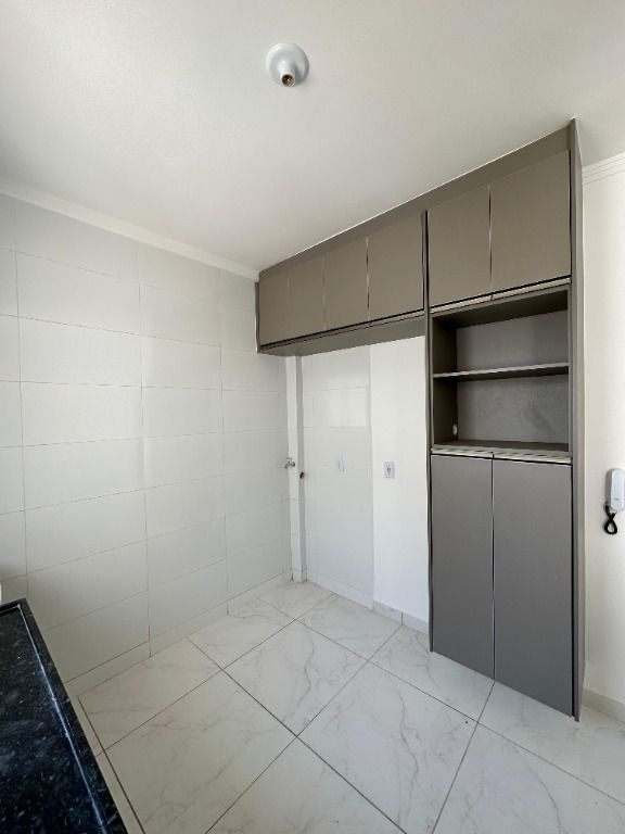 Apartamento à venda com 2 quartos, 45m² - Foto 15