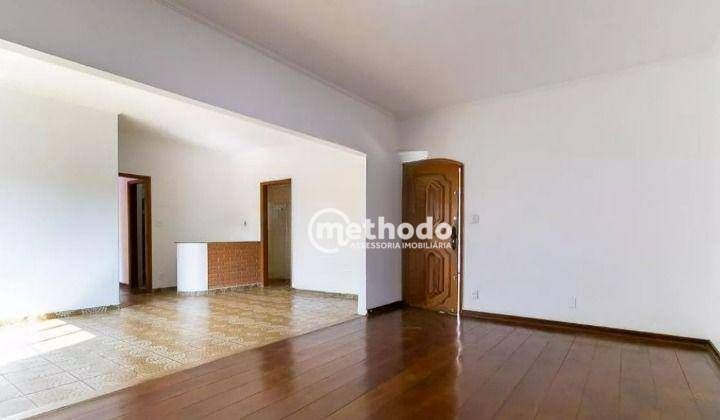 Casa à venda com 4 quartos, 350m² - Foto 2