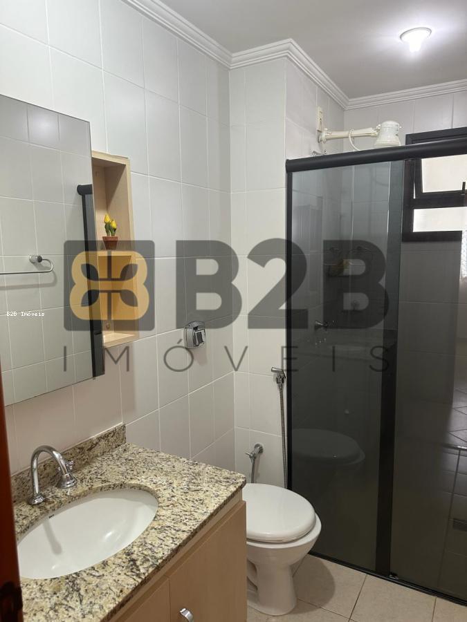 Apartamento à venda com 3 quartos, 81m² - Foto 9