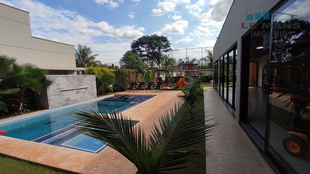 Casa de Condomínio à venda com 4 quartos, 660m² - Foto 76