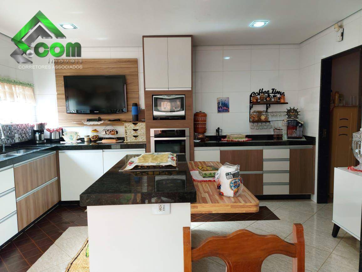 Casa à venda com 3 quartos, 400m² - Foto 11