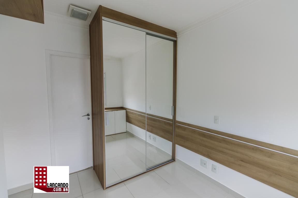 Apartamento à venda com 2 quartos, 61m² - Foto 2