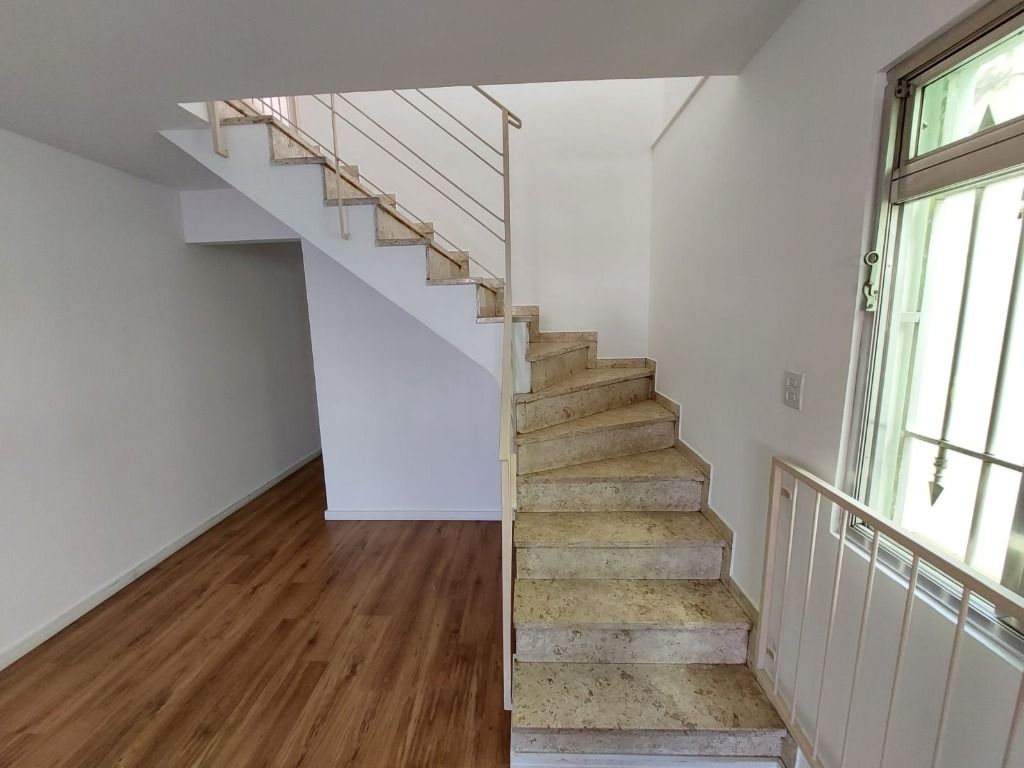 Sobrado à venda com 3 quartos, 170m² - Foto 8