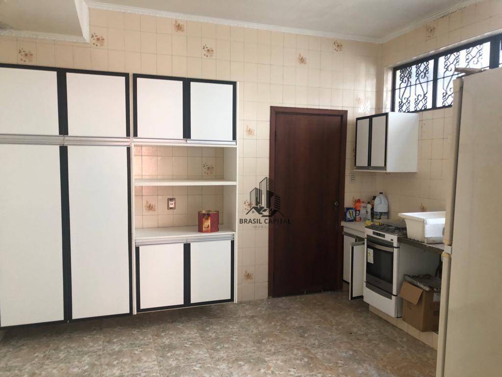 Sobrado à venda com 4 quartos, 380m² - Foto 35