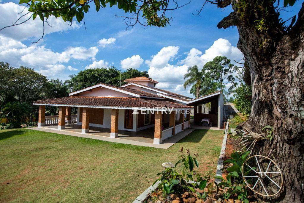 Casa de Condomínio à venda com 4 quartos, 265m² - Foto 1