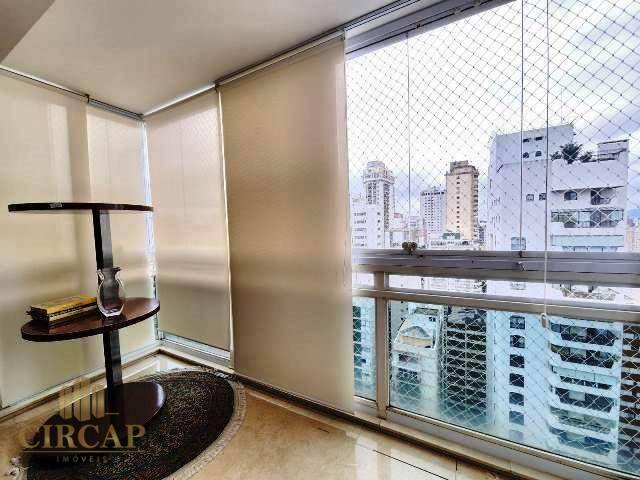 Apartamento à venda com 3 quartos, 380m² - Foto 3