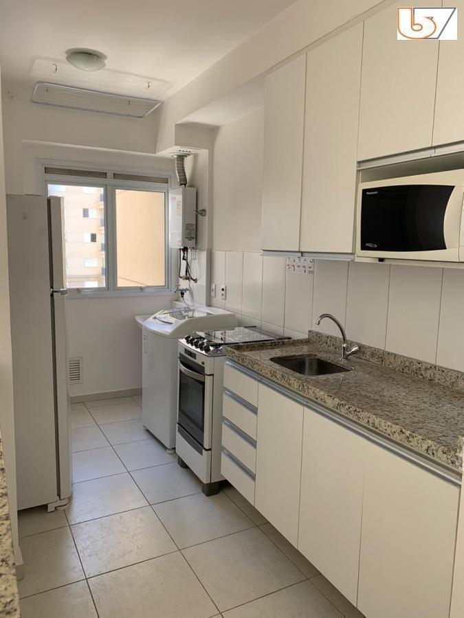 Apartamento para alugar com 1 quarto, 50m² - Foto 11