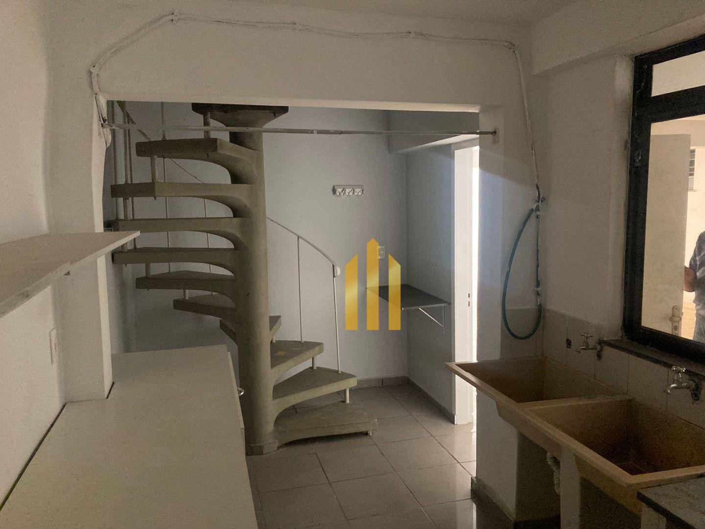 Sobrado para alugar com 4 quartos, 500m² - Foto 64