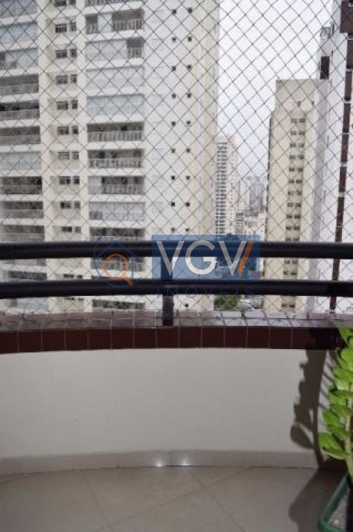 Apartamento à venda com 3 quartos, 76m² - Foto 4