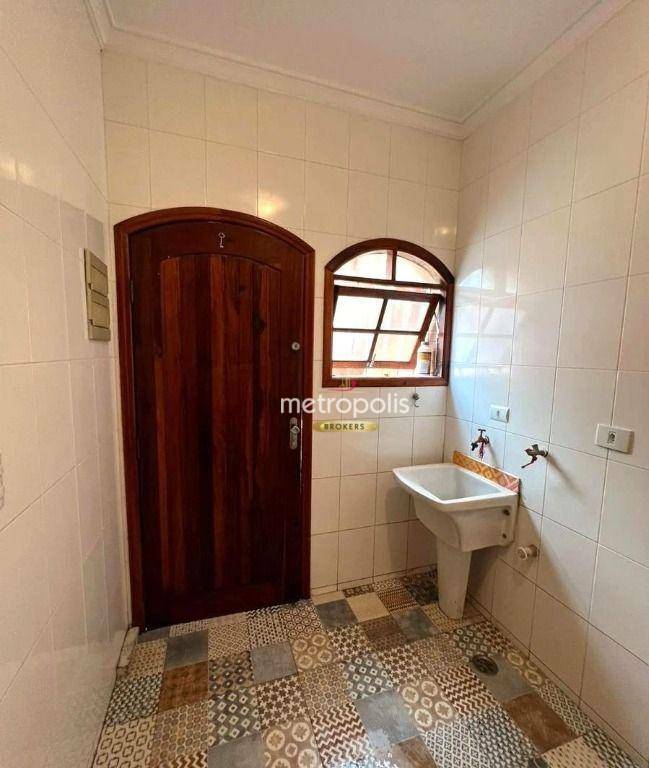 Casa à venda com 3 quartos, 241m² - Foto 35