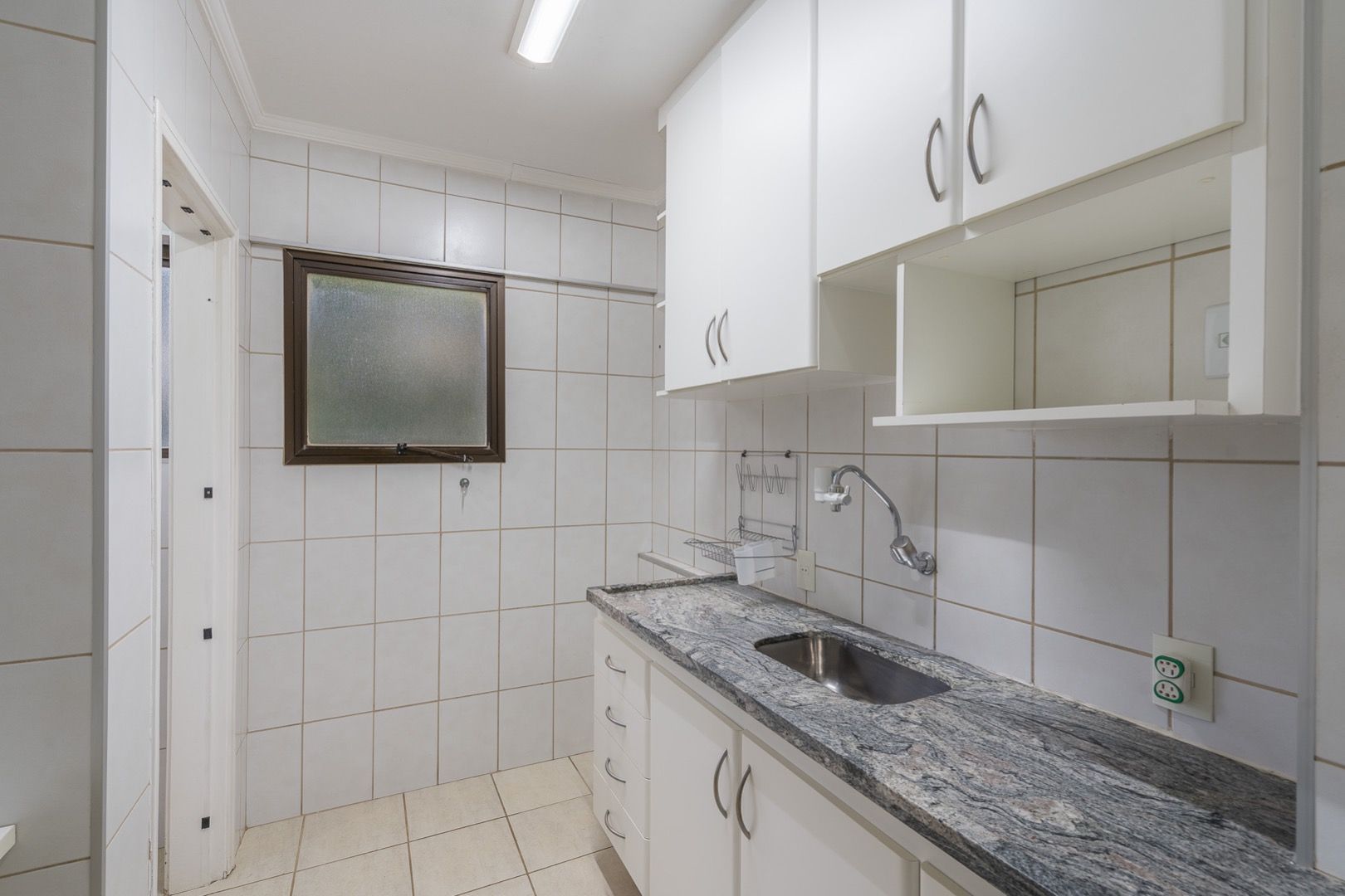 Apartamento à venda com 1 quarto, 48m² - Foto 5