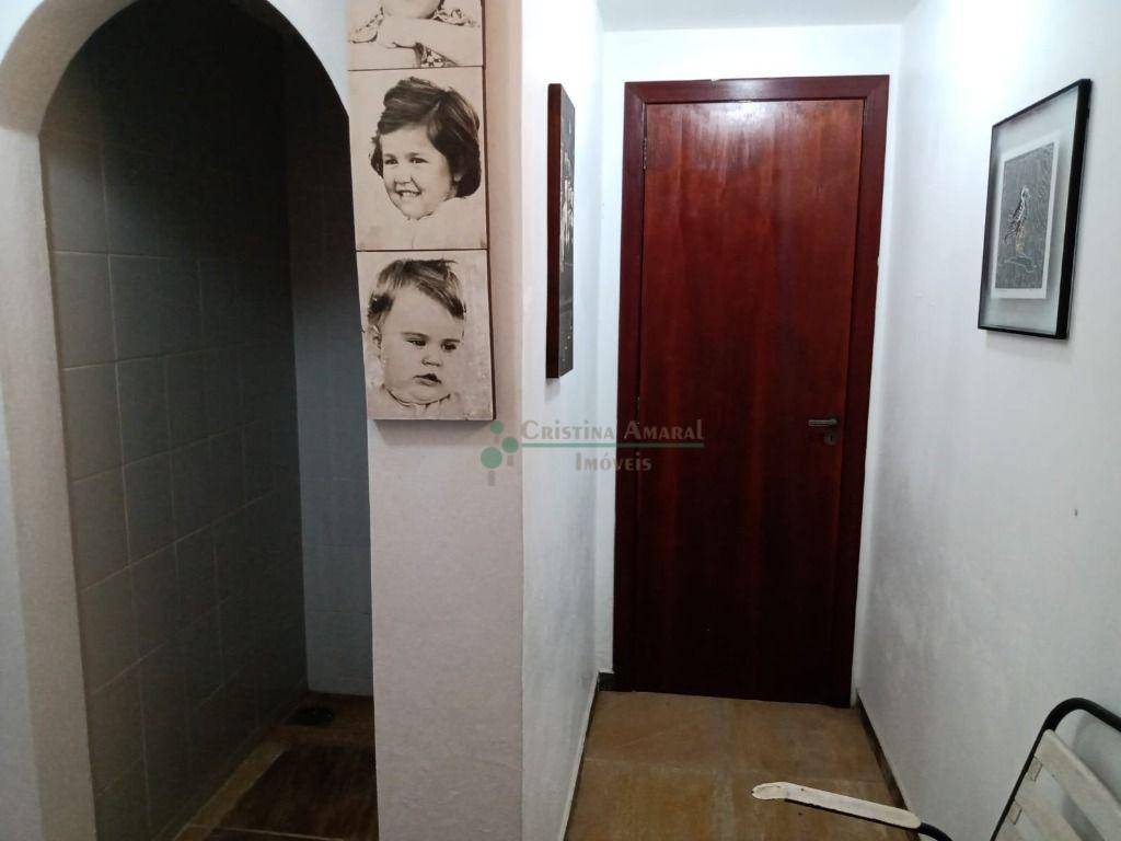 Casa à venda com 3 quartos, 300m² - Foto 37