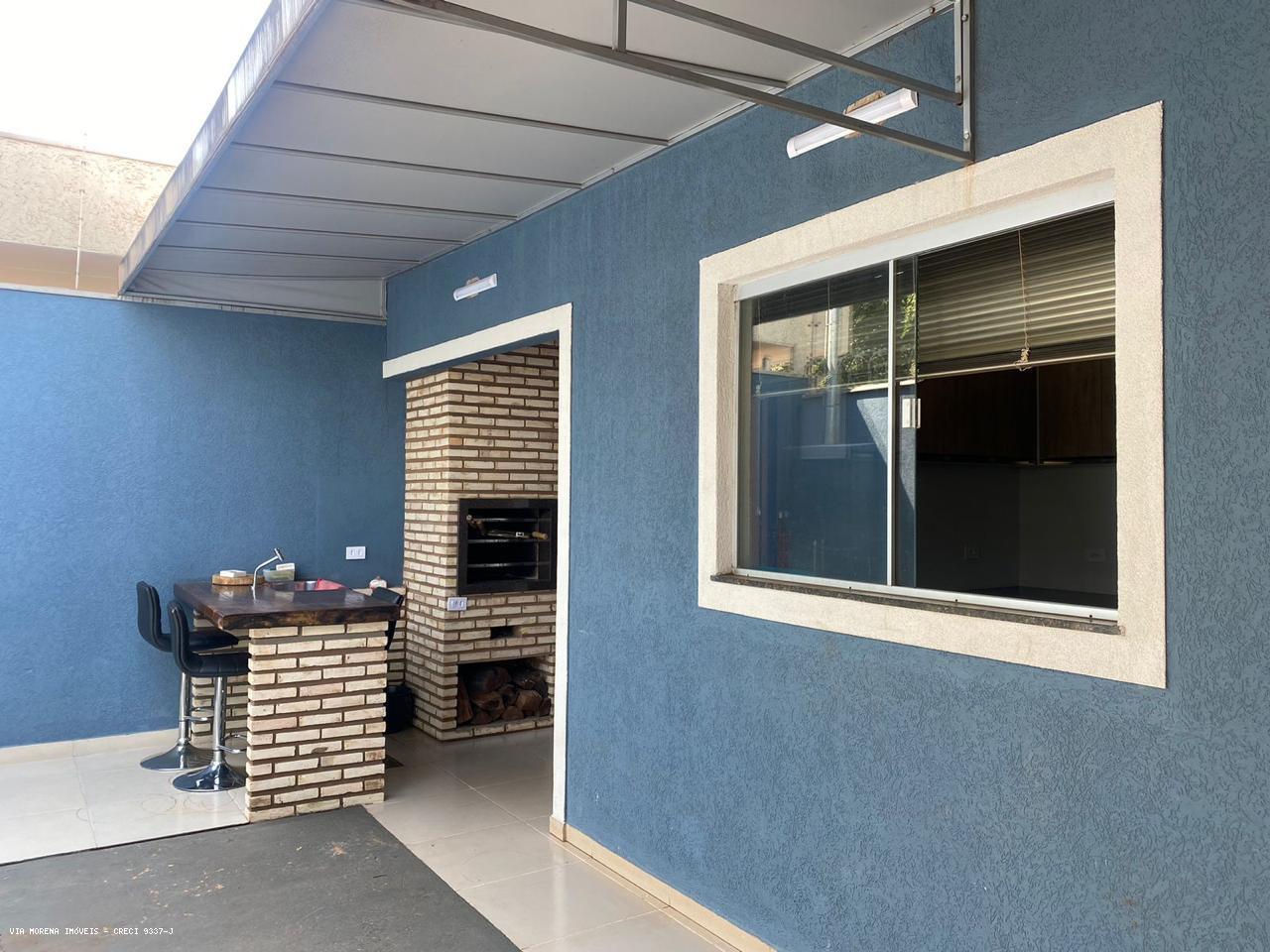 Casa à venda com 2 quartos, 127m² - Foto 1