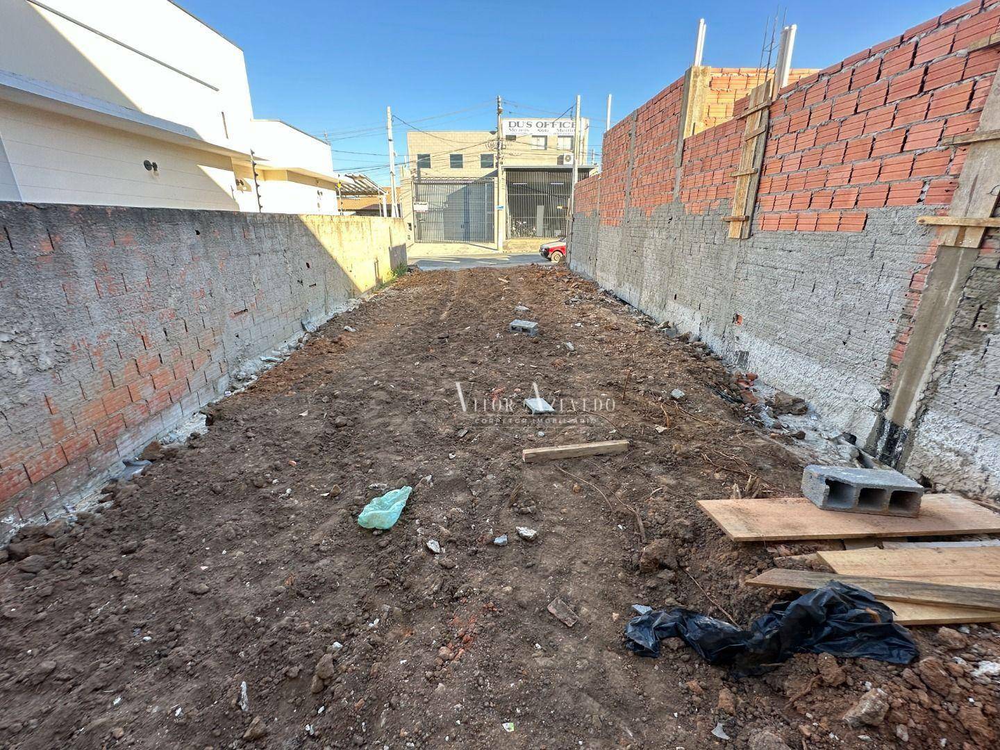 Terreno à venda, 140M2 - Foto 6