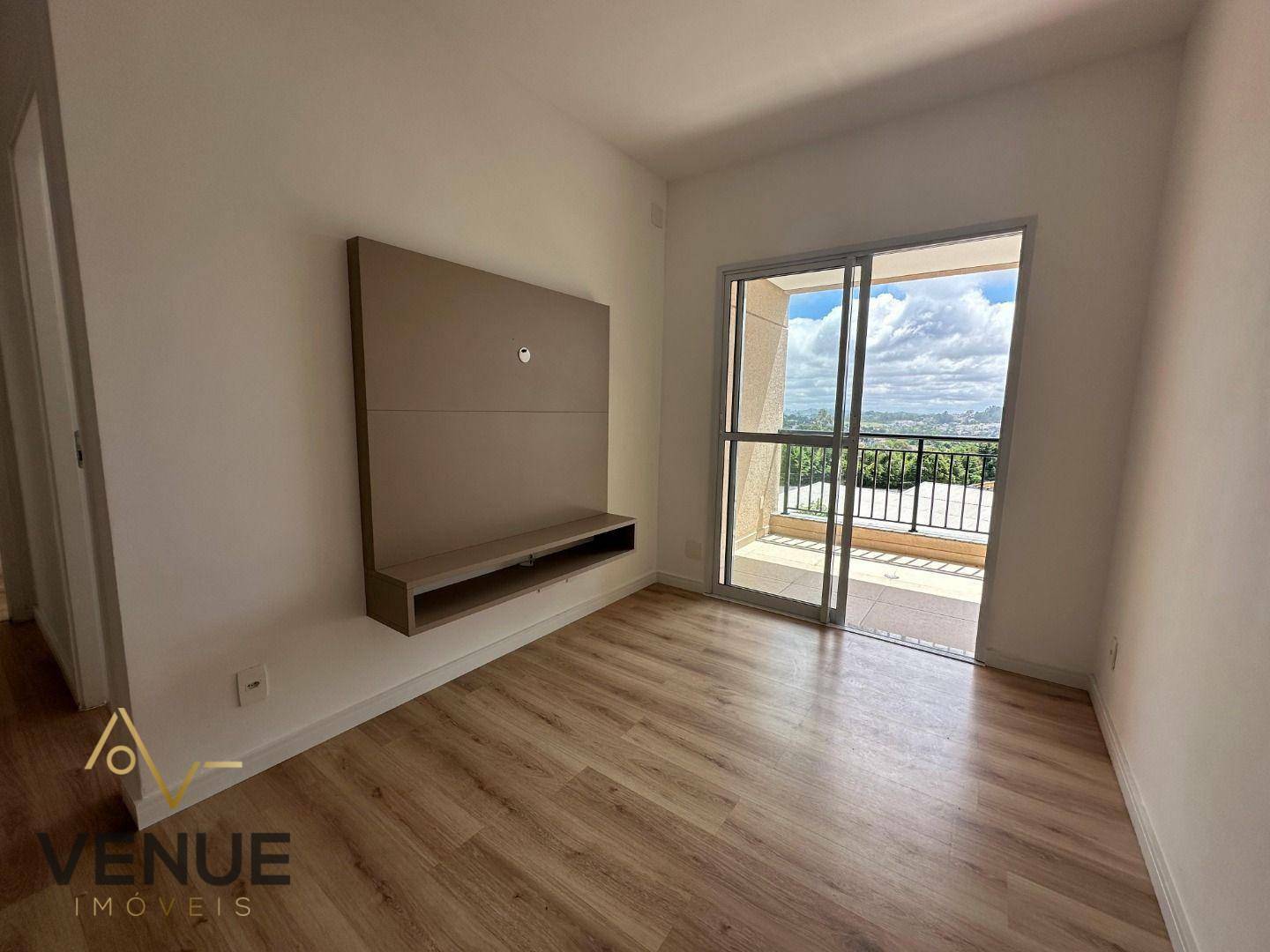 Apartamento à venda com 2 quartos, 67m² - Foto 4