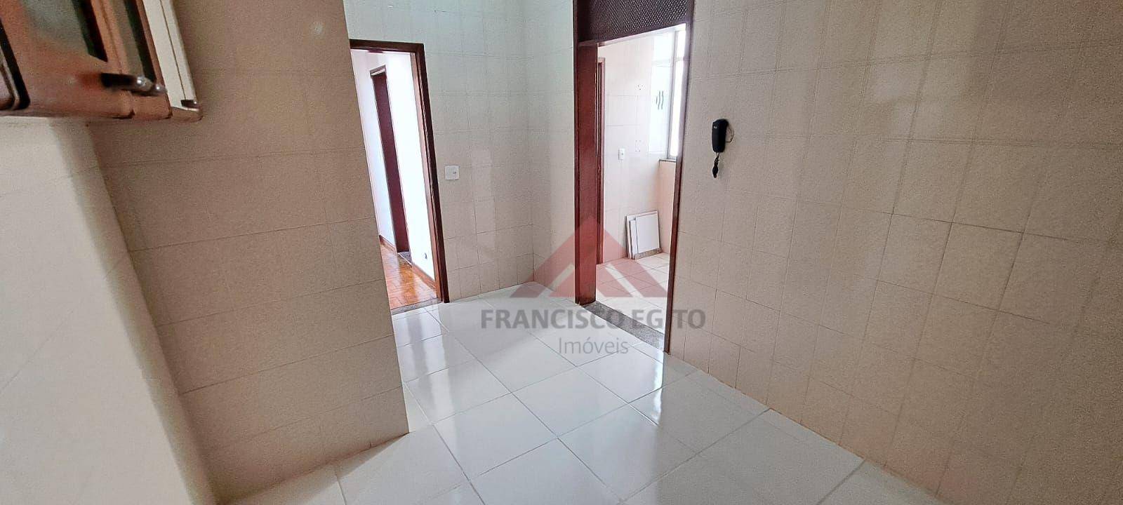 Apartamento para alugar com 2 quartos, 72m² - Foto 11