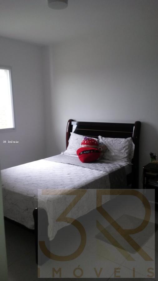 Apartamento à venda com 2 quartos, 70m² - Foto 13