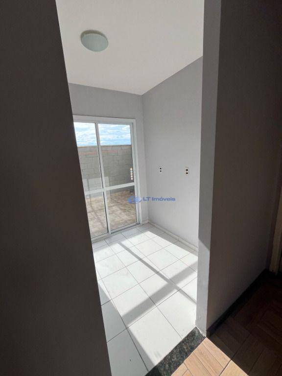 Sobrado à venda com 2 quartos, 68m² - Foto 9