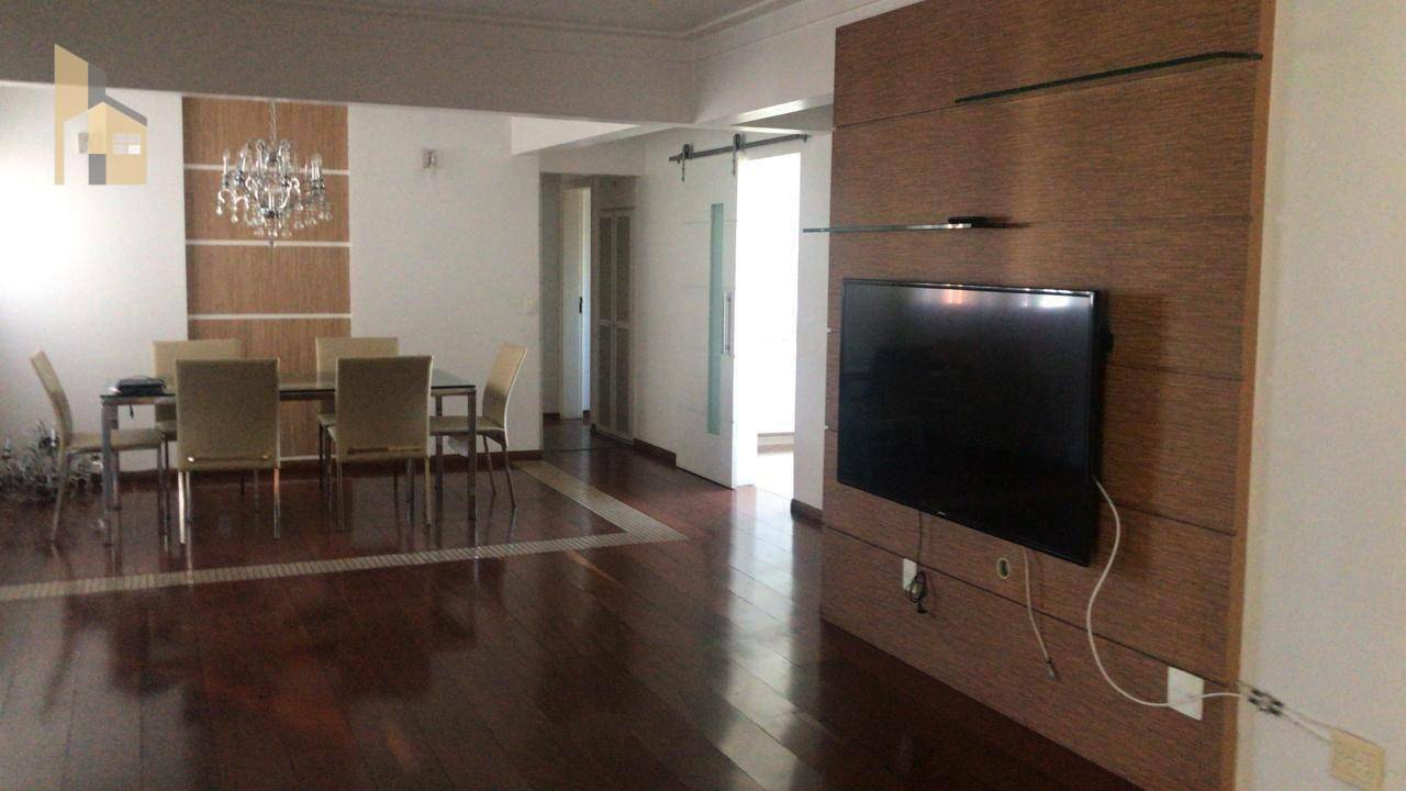 Apartamento à venda com 3 quartos, 134m² - Foto 1