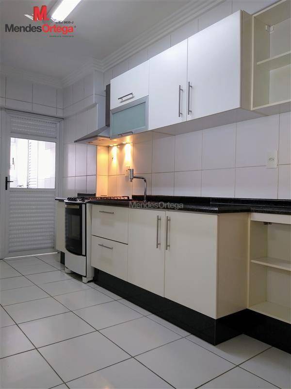 Apartamento para alugar com 3 quartos, 100m² - Foto 15