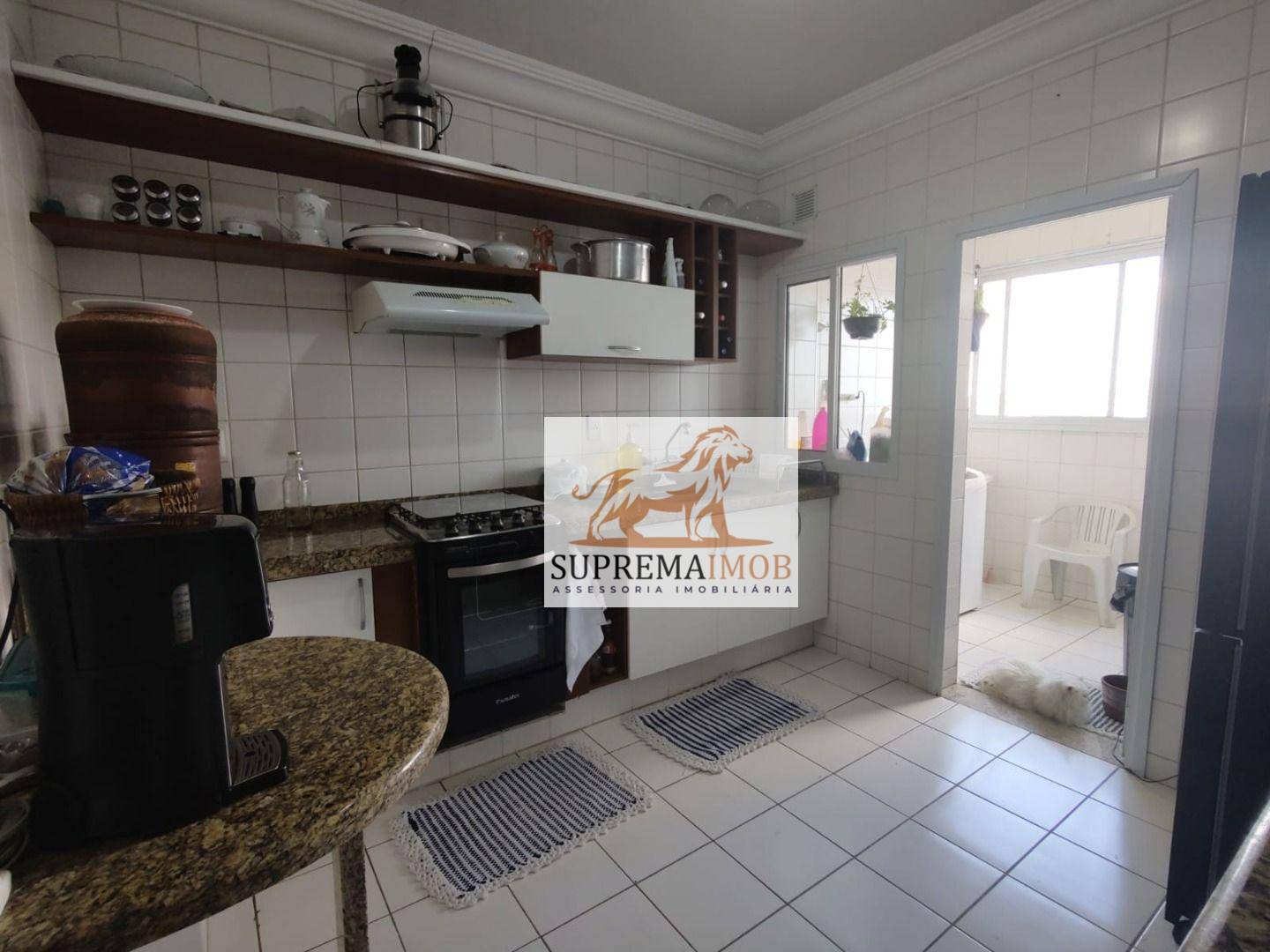 Apartamento à venda com 3 quartos, 97m² - Foto 3