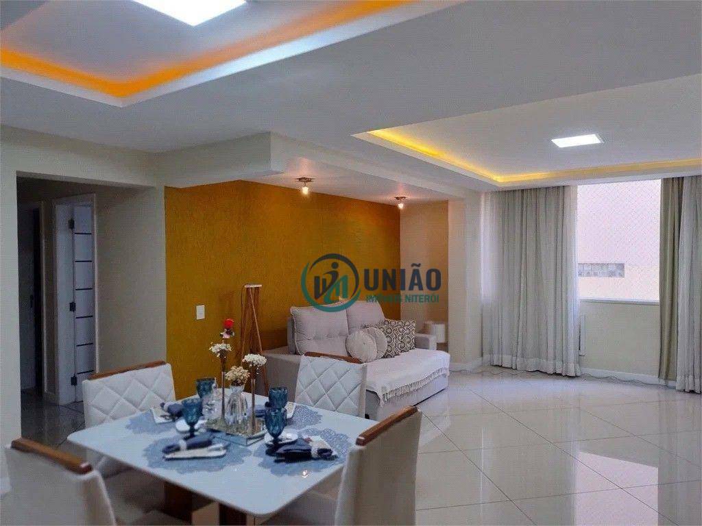 Apartamento à venda com 3 quartos, 120m² - Foto 1