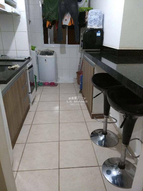 Apartamento à venda com 2 quartos, 52m² - Foto 4