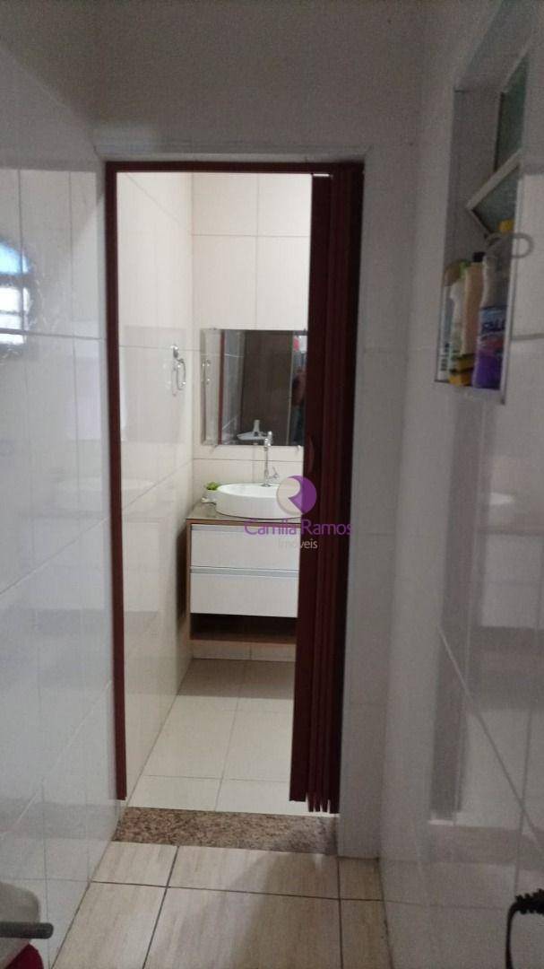 Sobrado à venda com 2 quartos, 75m² - Foto 4