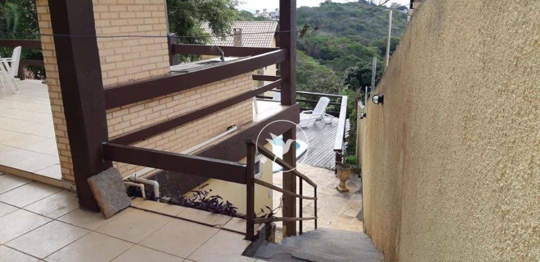 Casa à venda com 3 quartos, 180m² - Foto 25