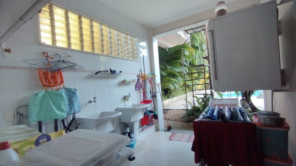 Casa à venda com 7 quartos, 3200m² - Foto 43