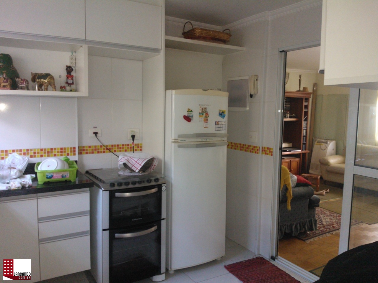 Apartamento à venda com 2 quartos, 83m² - Foto 2