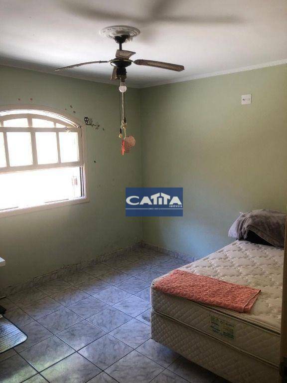 Casa à venda e aluguel com 3 quartos, 250m² - Foto 4