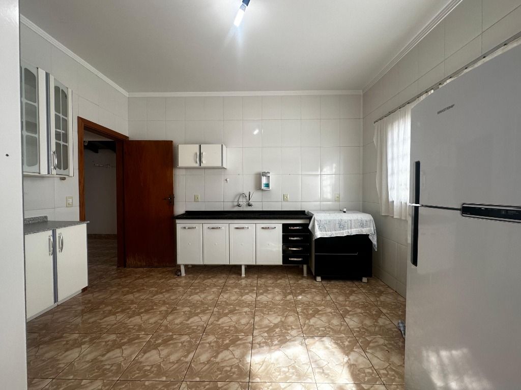 Casa à venda com 3 quartos, 110m² - Foto 16